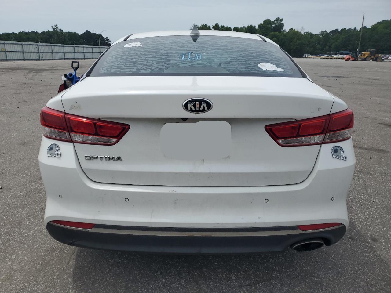 5XXGT4L30GG031180 2016 Kia Optima Lx