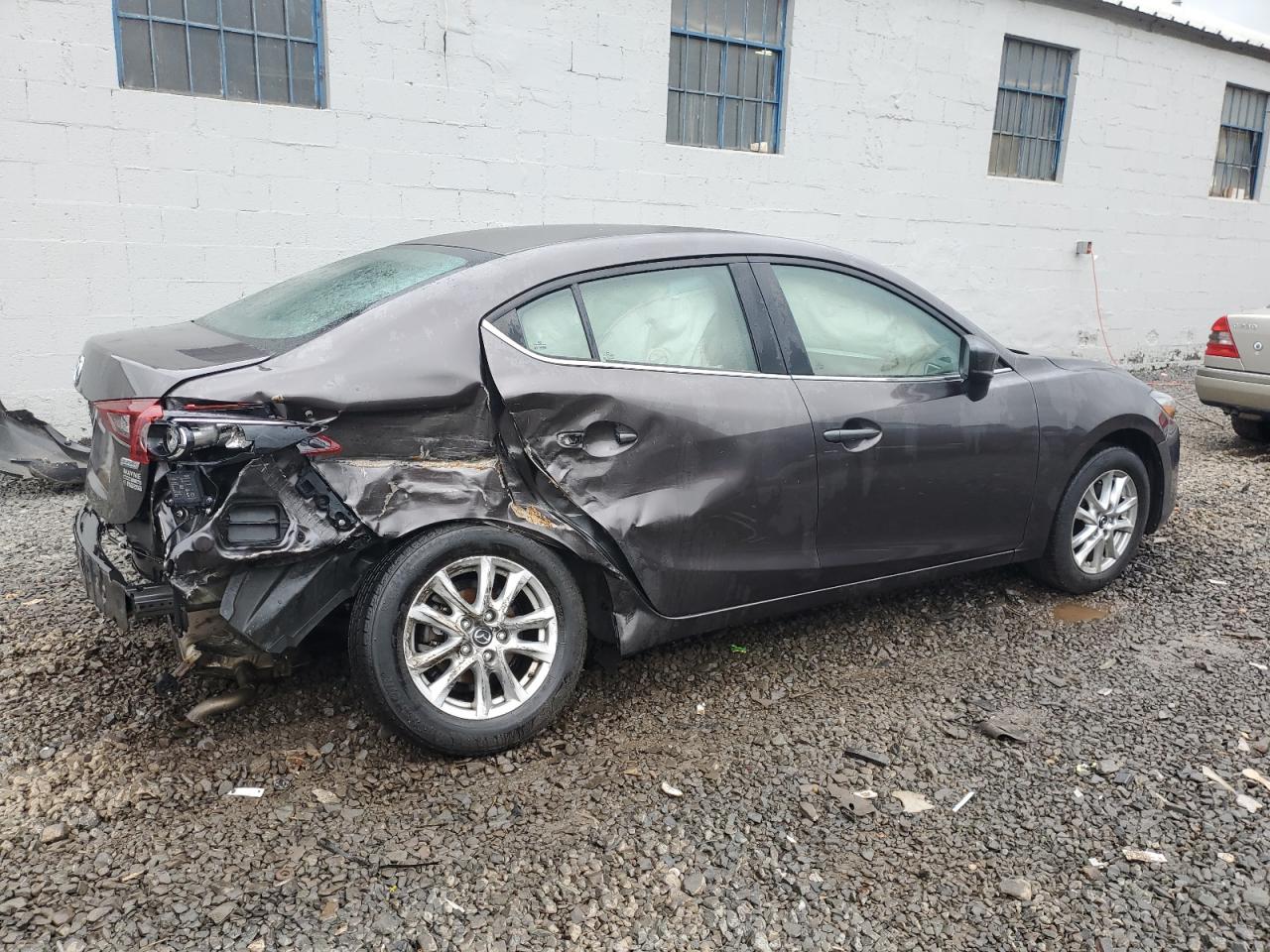 2018 Mazda 3 Sport vin: 3MZBN1U72JM232389