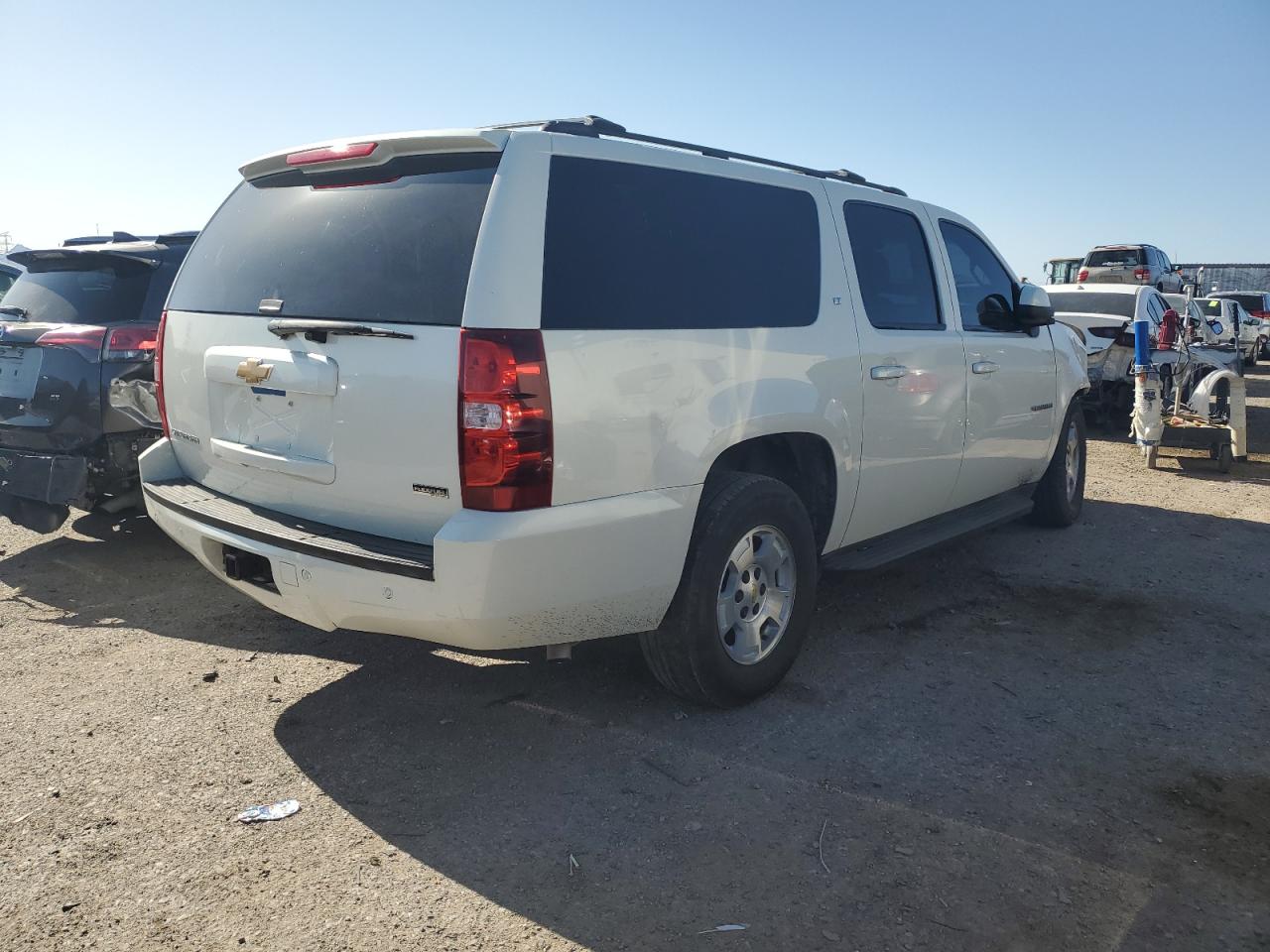 1GNSCJE01CR147613 2012 Chevrolet Suburban C1500 Lt