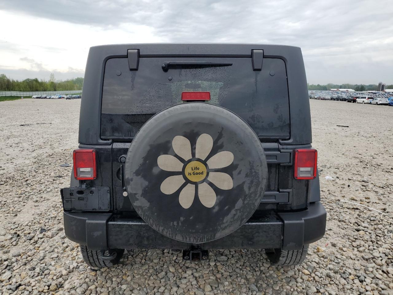 1C4HJWEG5GL101696 2016 Jeep Wrangler Unlimited Sahara