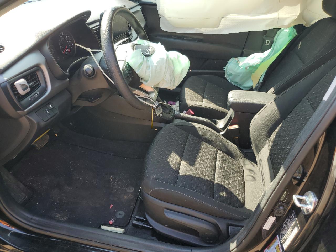 3KPA24AD1NE459348 2022 Kia Rio Lx