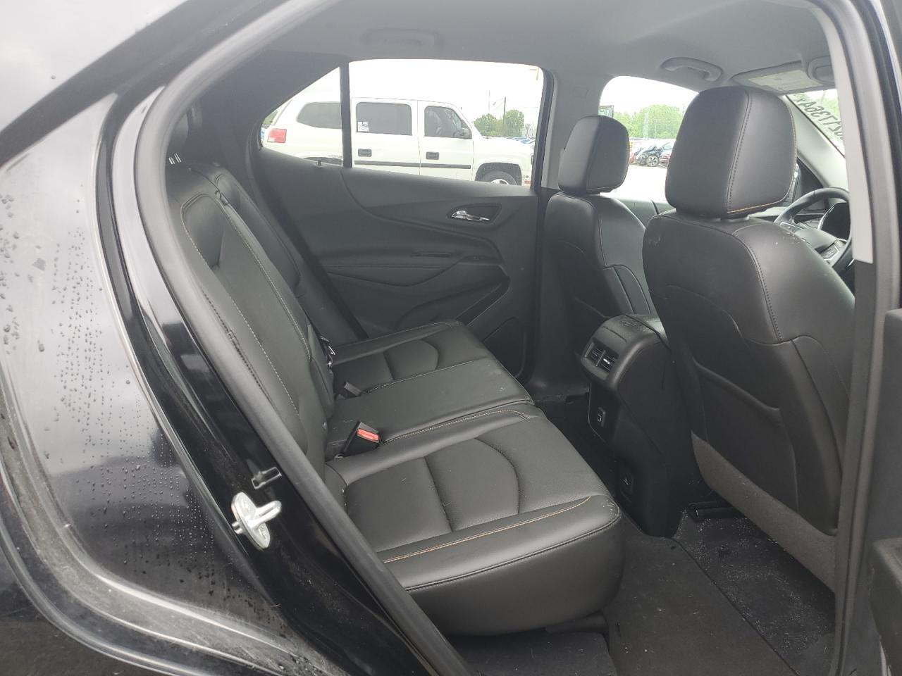 2GNAXNEV3M6142073 2021 Chevrolet Equinox Premier