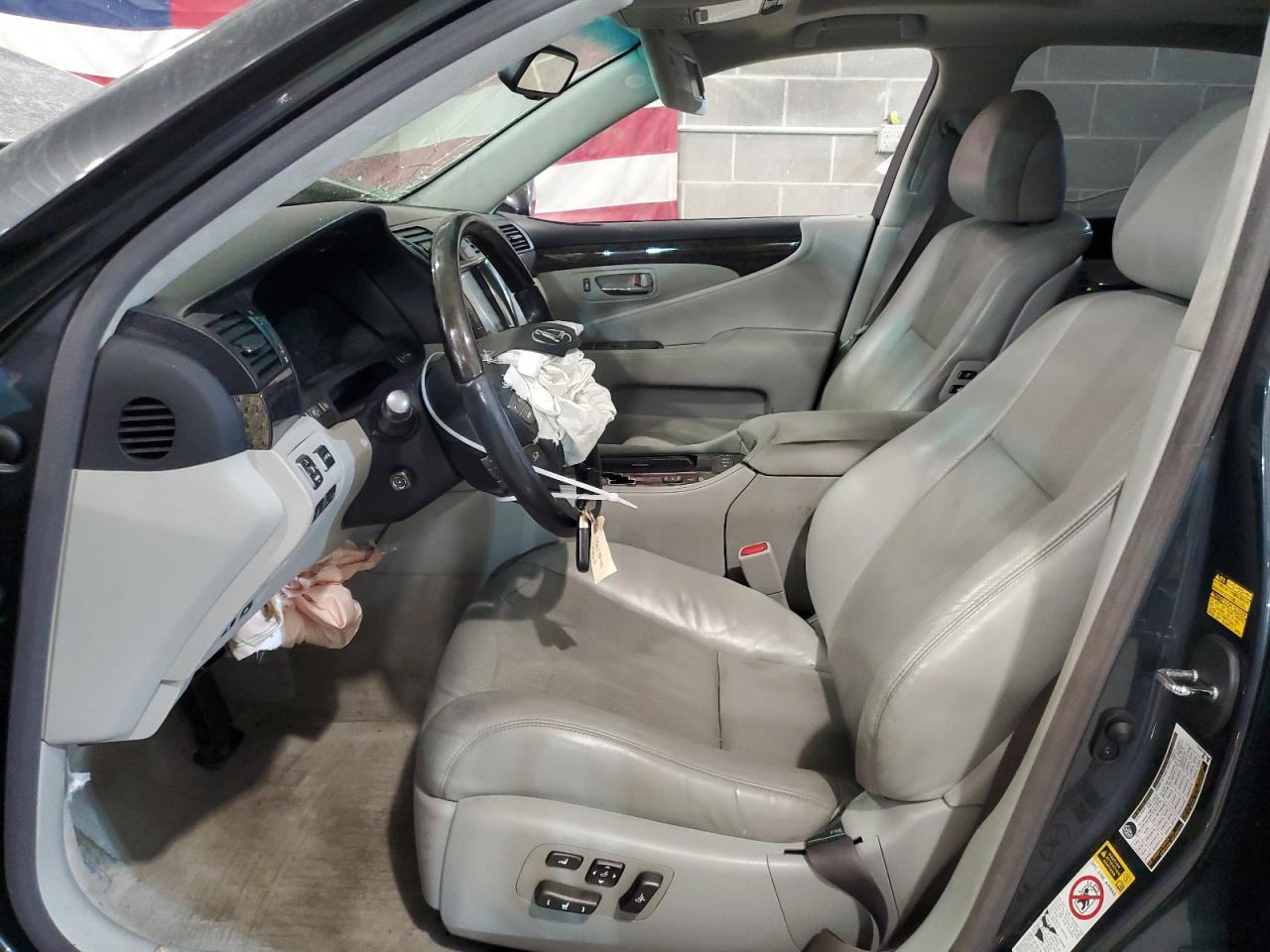 JTHGL46F485028485 2008 Lexus Ls 460L