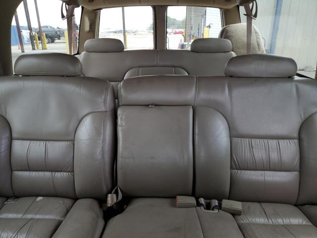 1998 Chevrolet Suburban K2500 VIN: 1GNGK26J1WJ357086 Lot: 54495744