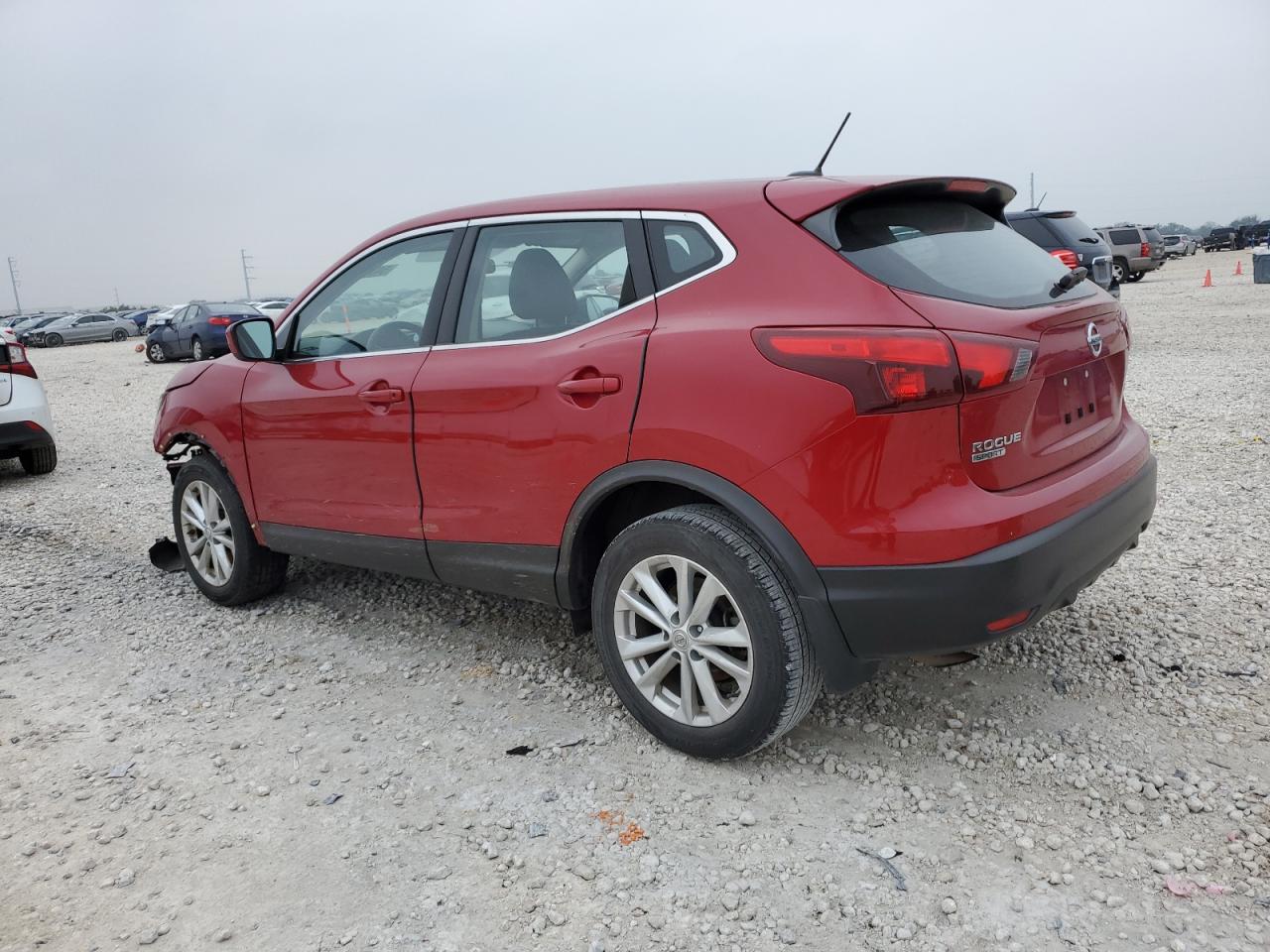 JN1BJ1CR2JW255174 2018 Nissan Rogue Sport S