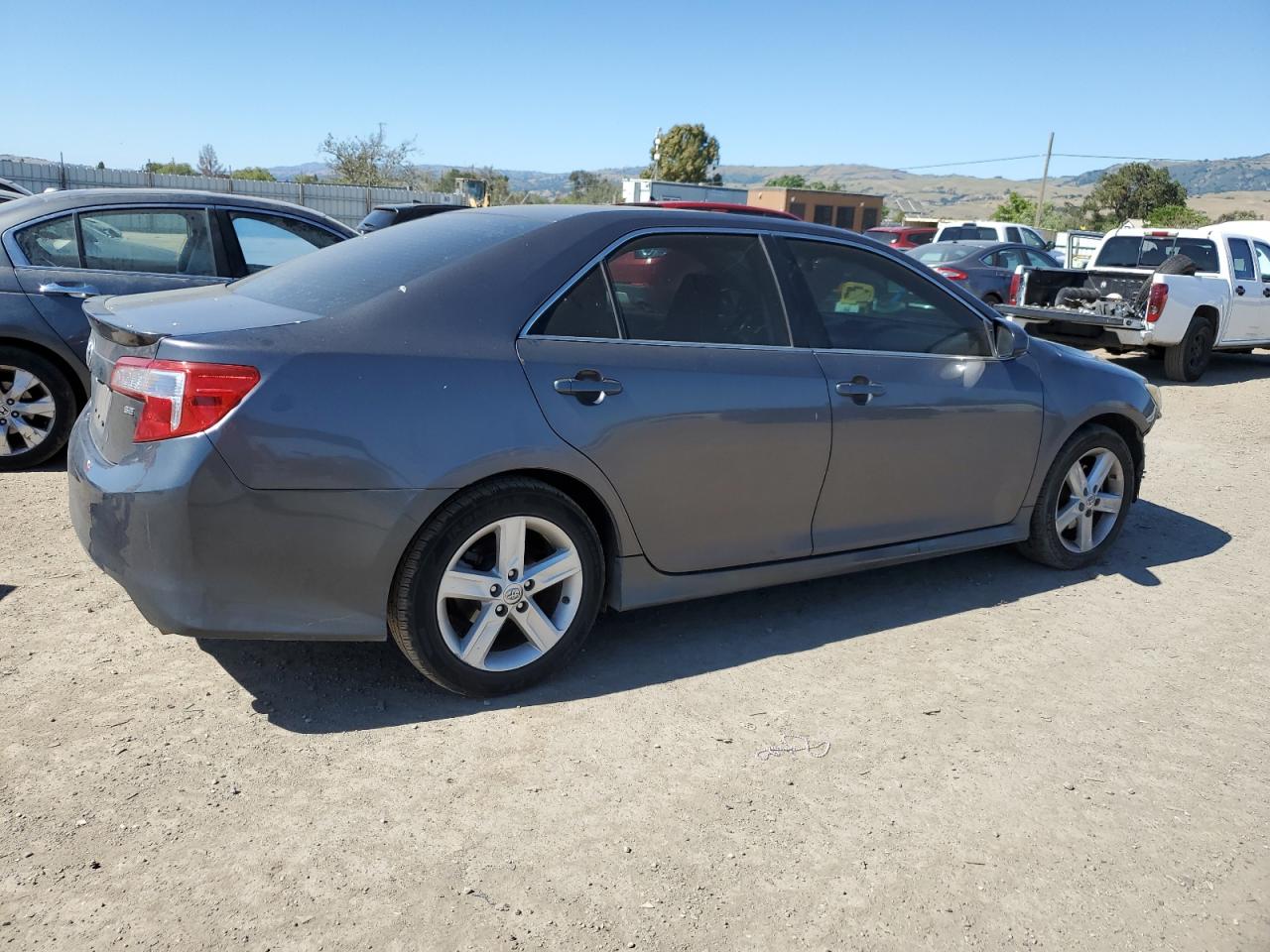 4T1BF1FK1DU283038 2013 Toyota Camry L