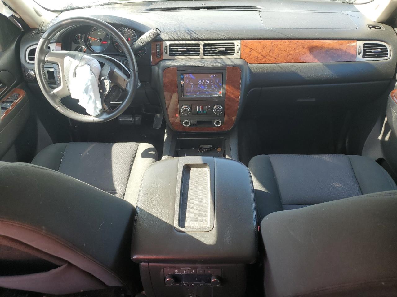 1GNSCAE0XBR284984 2011 Chevrolet Tahoe C1500 Ls