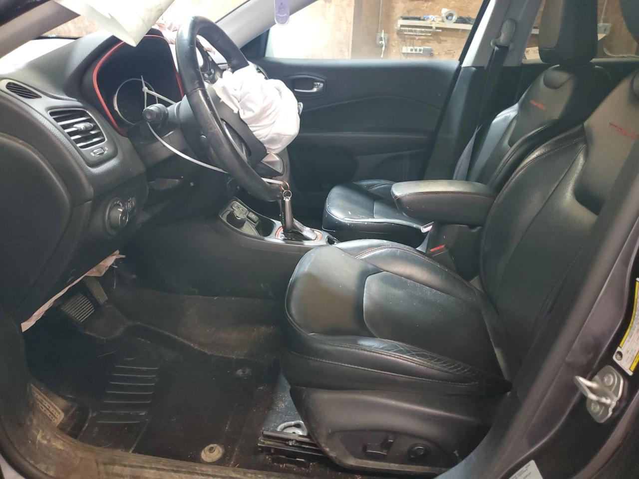 3C4NJDDB2HT607053 2017 Jeep Compass Trailhawk