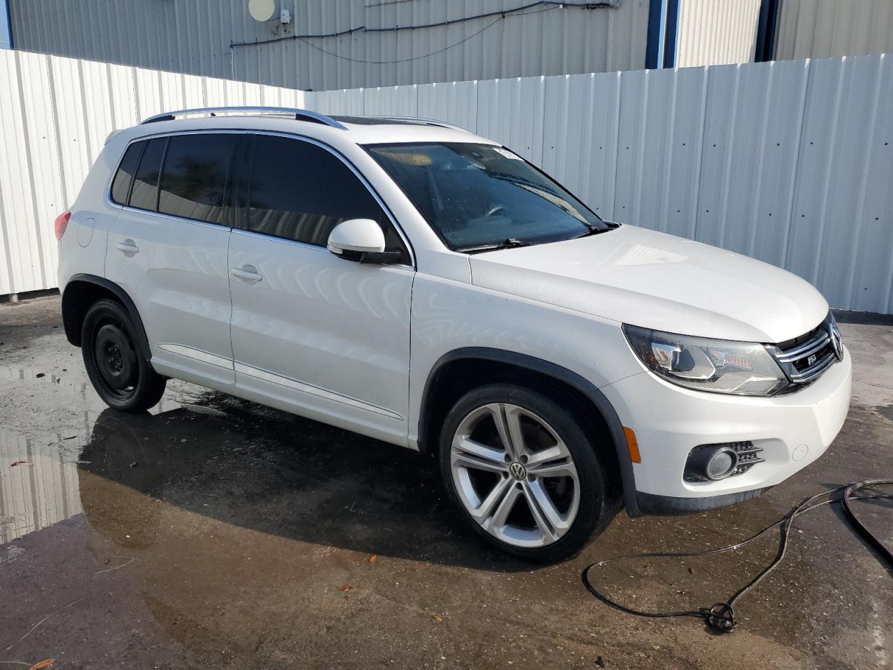 WVGBV3AX4EW068194 2014 Volkswagen Tiguan S