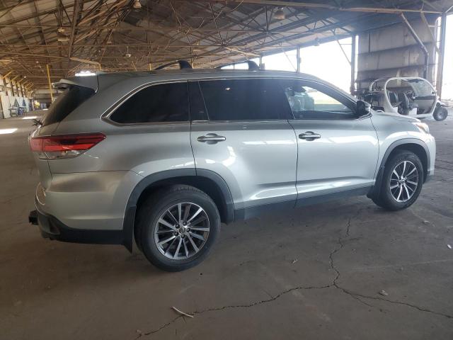 2019 Toyota Highlander Se VIN: 5TDJZRFH8KS576544 Lot: 57163654