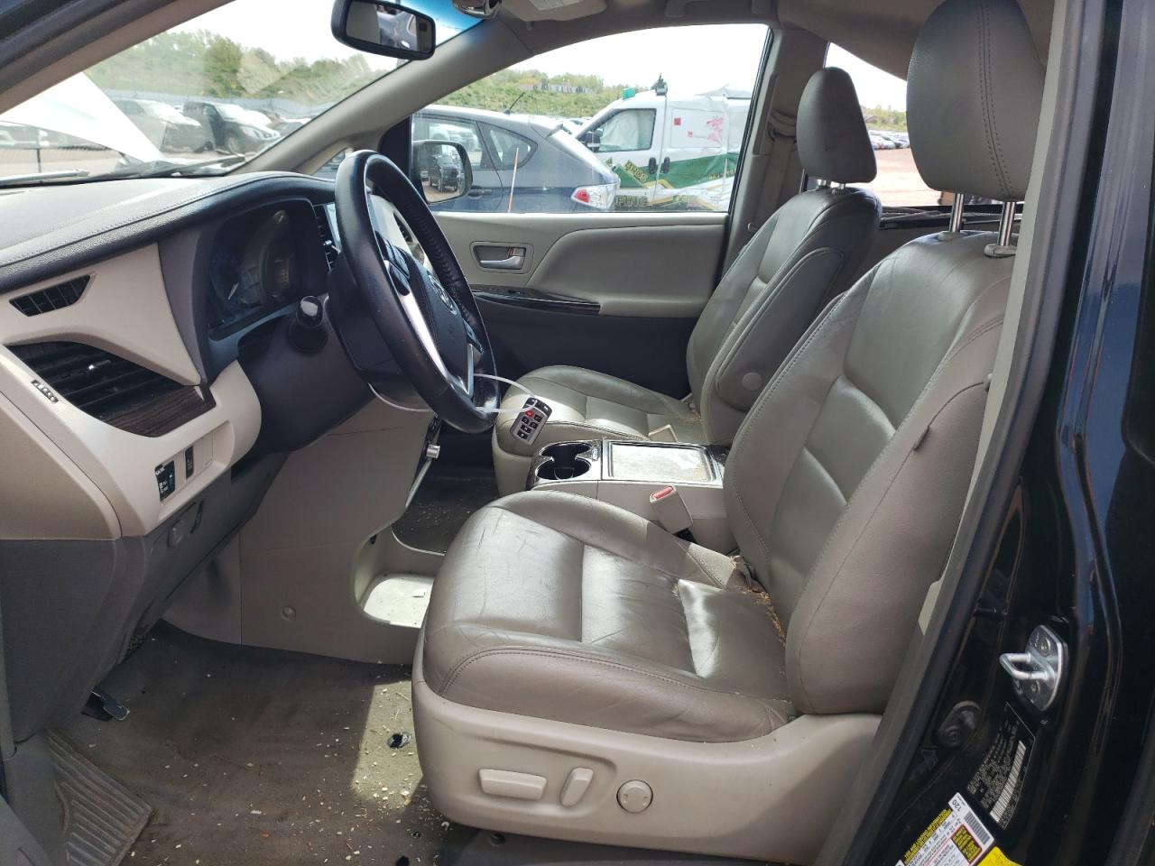 5TDYK3DC3GS720483 2016 Toyota Sienna Xle