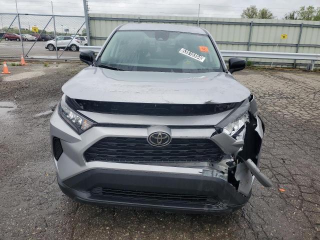 2T3H1RFVXNW186253 Toyota RAV4 LE 5