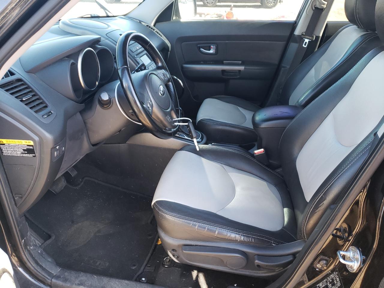 KNDJT2A60D7586092 2013 Kia Soul +