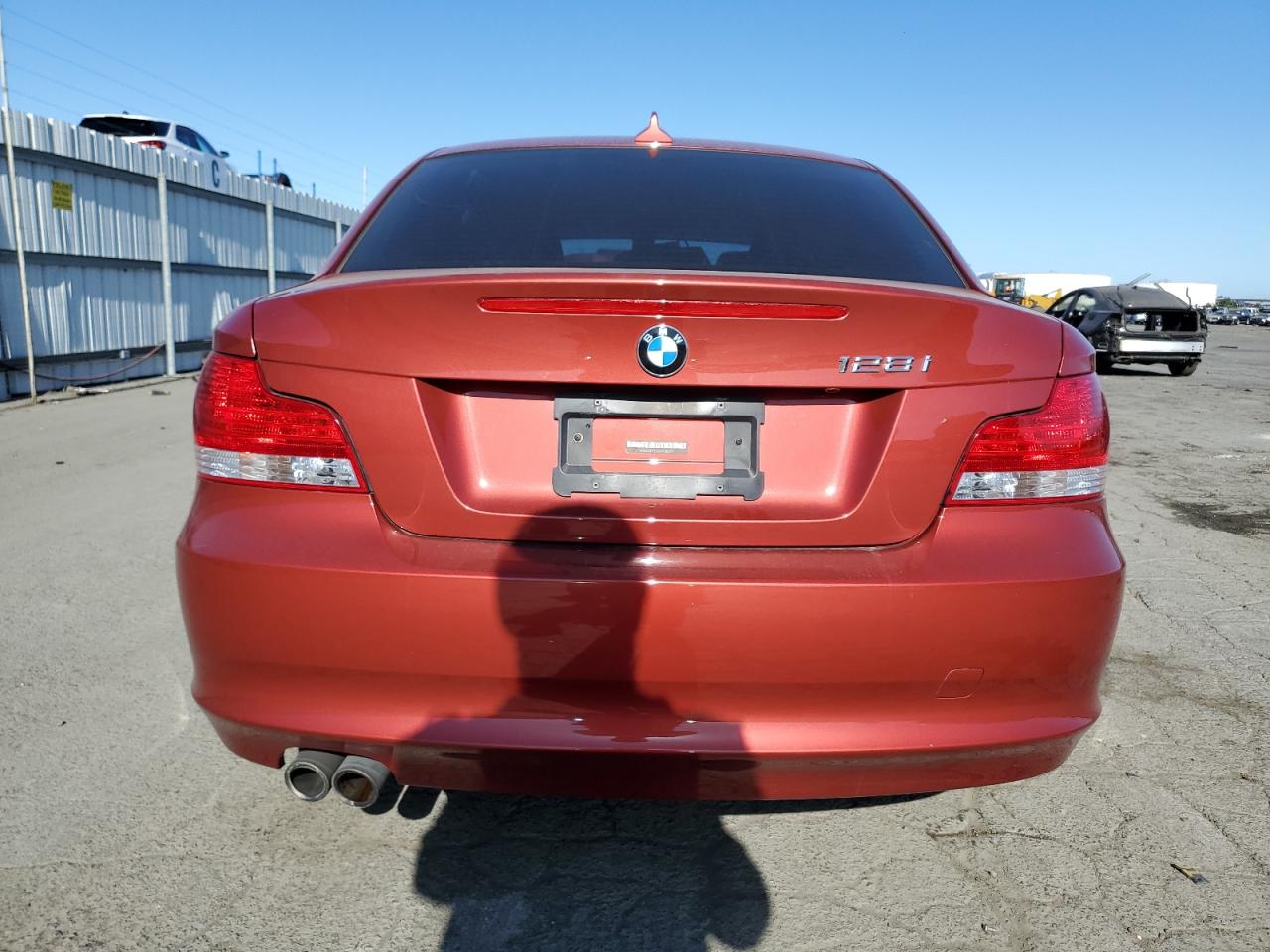 WBAUP73518VF08389 2008 BMW 128 I