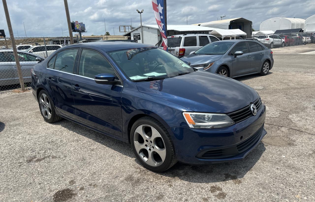 3VWD17AJ7EM294979 2014 Volkswagen Jetta Se