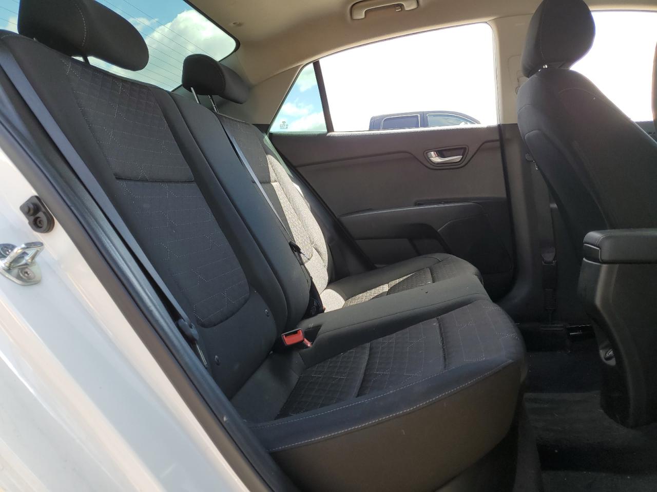 3KPA24AD9ME378001 2021 Kia Rio Lx