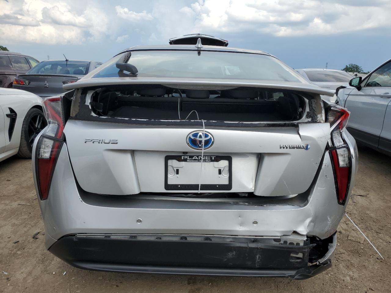 JTDKBRFU0J3597765 2018 Toyota Prius