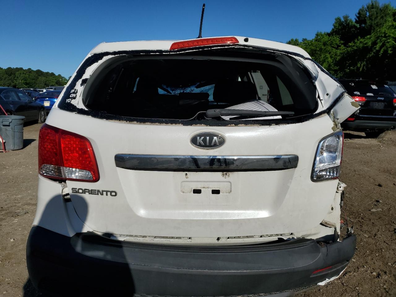 5XYKTCA16BG096061 2011 Kia Sorento Base