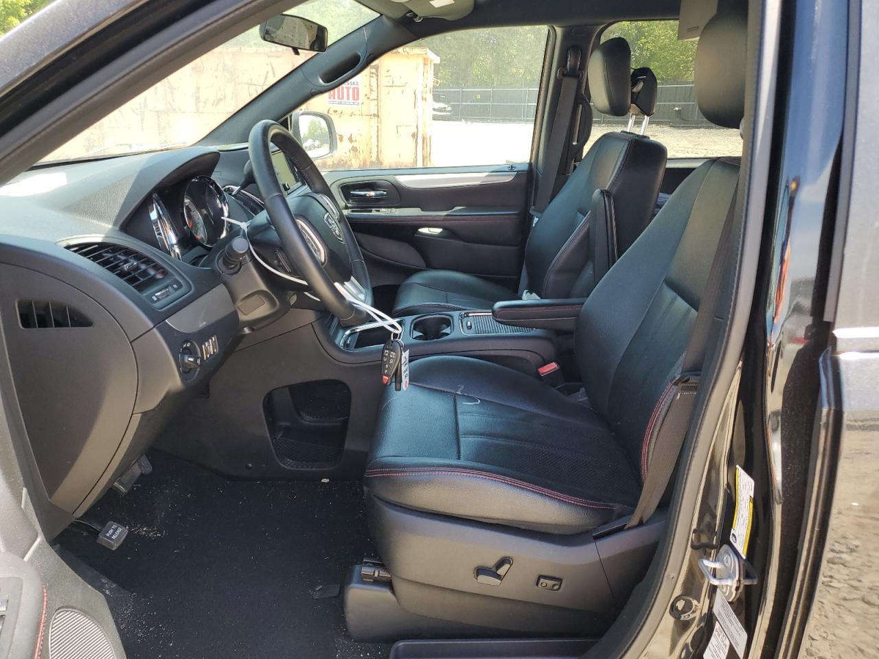 2C4RDGEG4GR318777 2016 Dodge Grand Caravan R/T