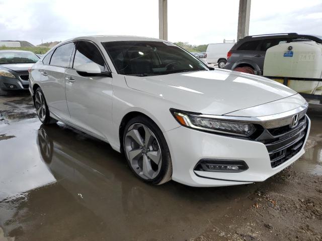 2018 Honda Accord Touring VIN: 1HGCV2F92JA015015 Lot: 55303154