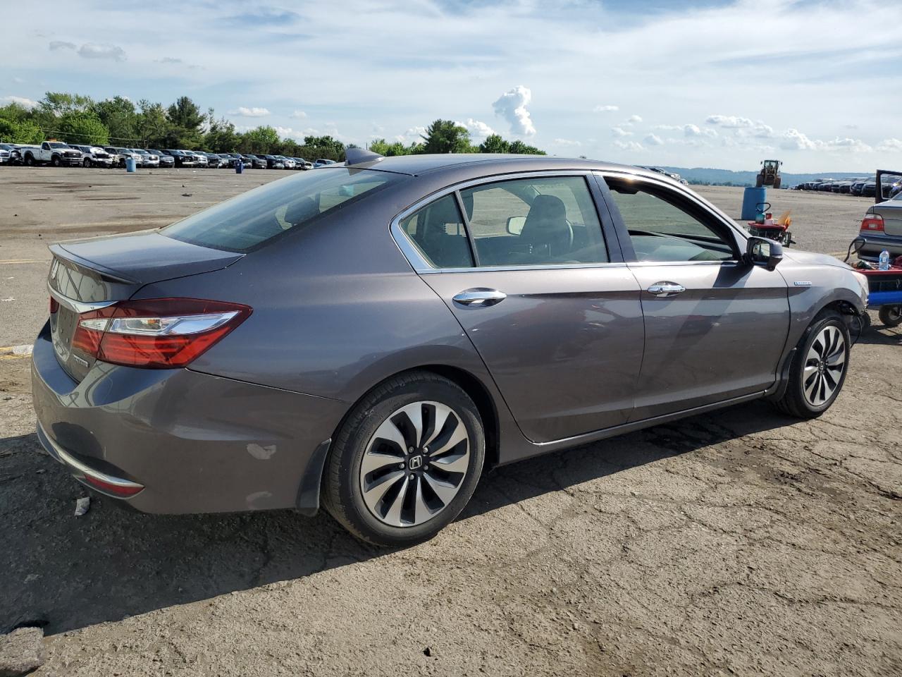 JHMCR6F31HC009693 2017 Honda Accord Hybrid