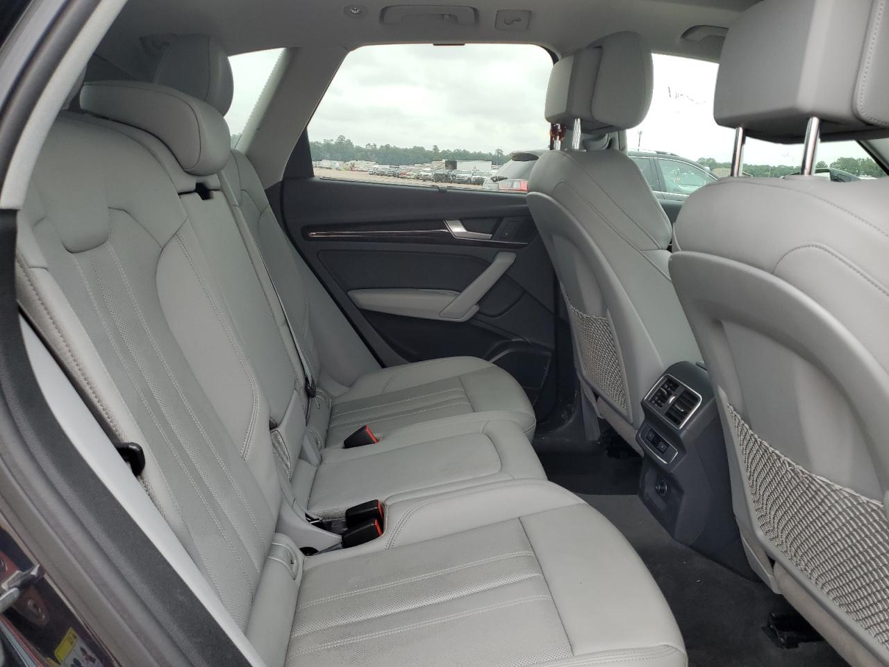 WA1BNAFY1J2209406 2018 Audi Q5 Premium Plus