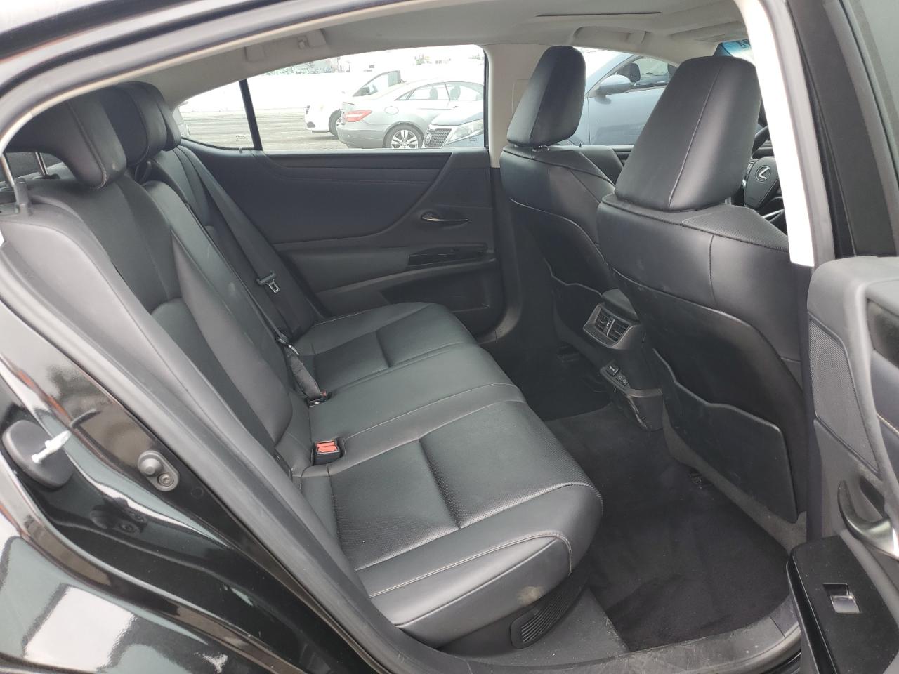 58ADA1C17NU026611 2022 Lexus Es 300H Base