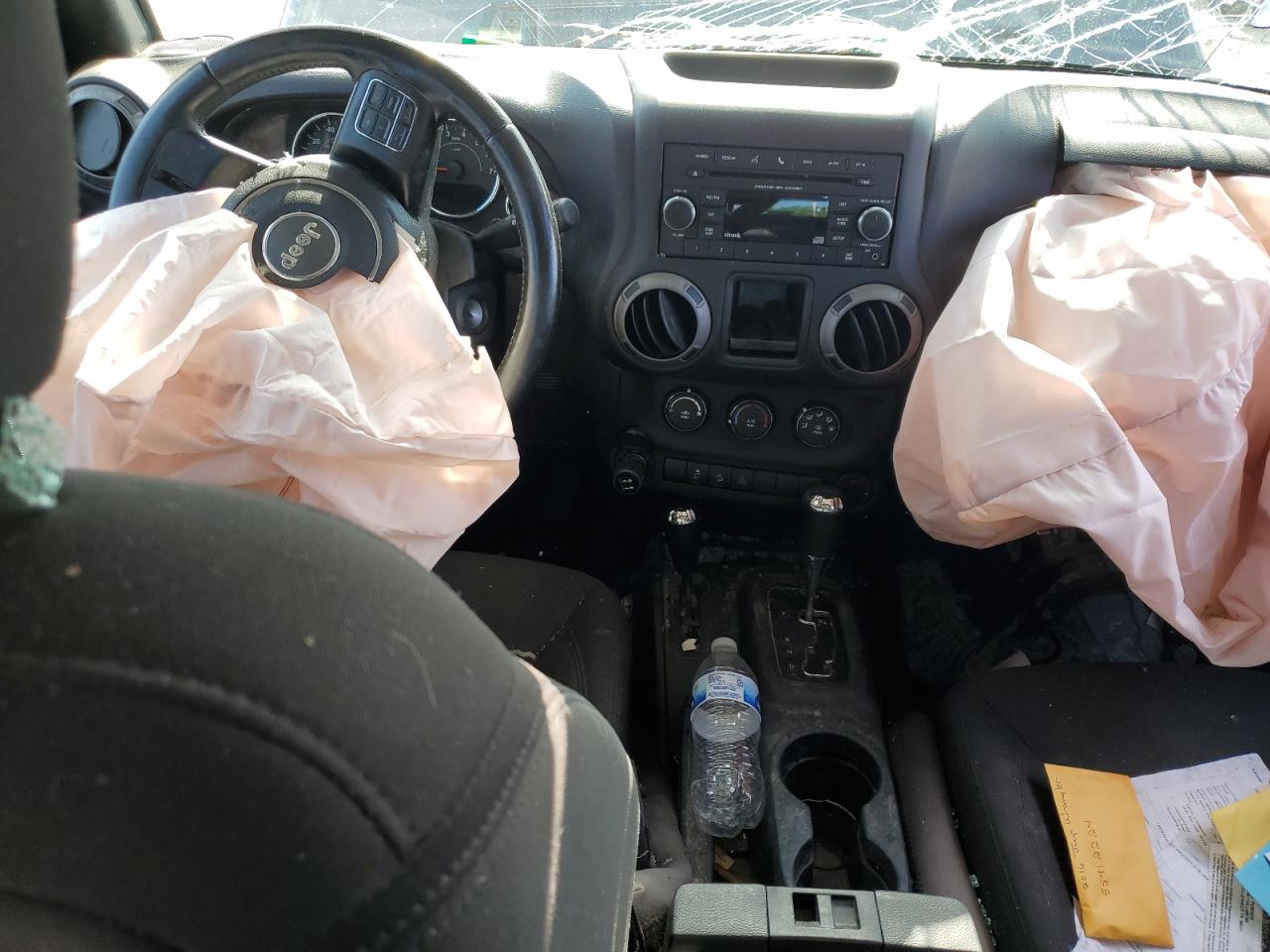 1C4BJWDG6GL284212 2016 Jeep Wrangler Unlimited Sport