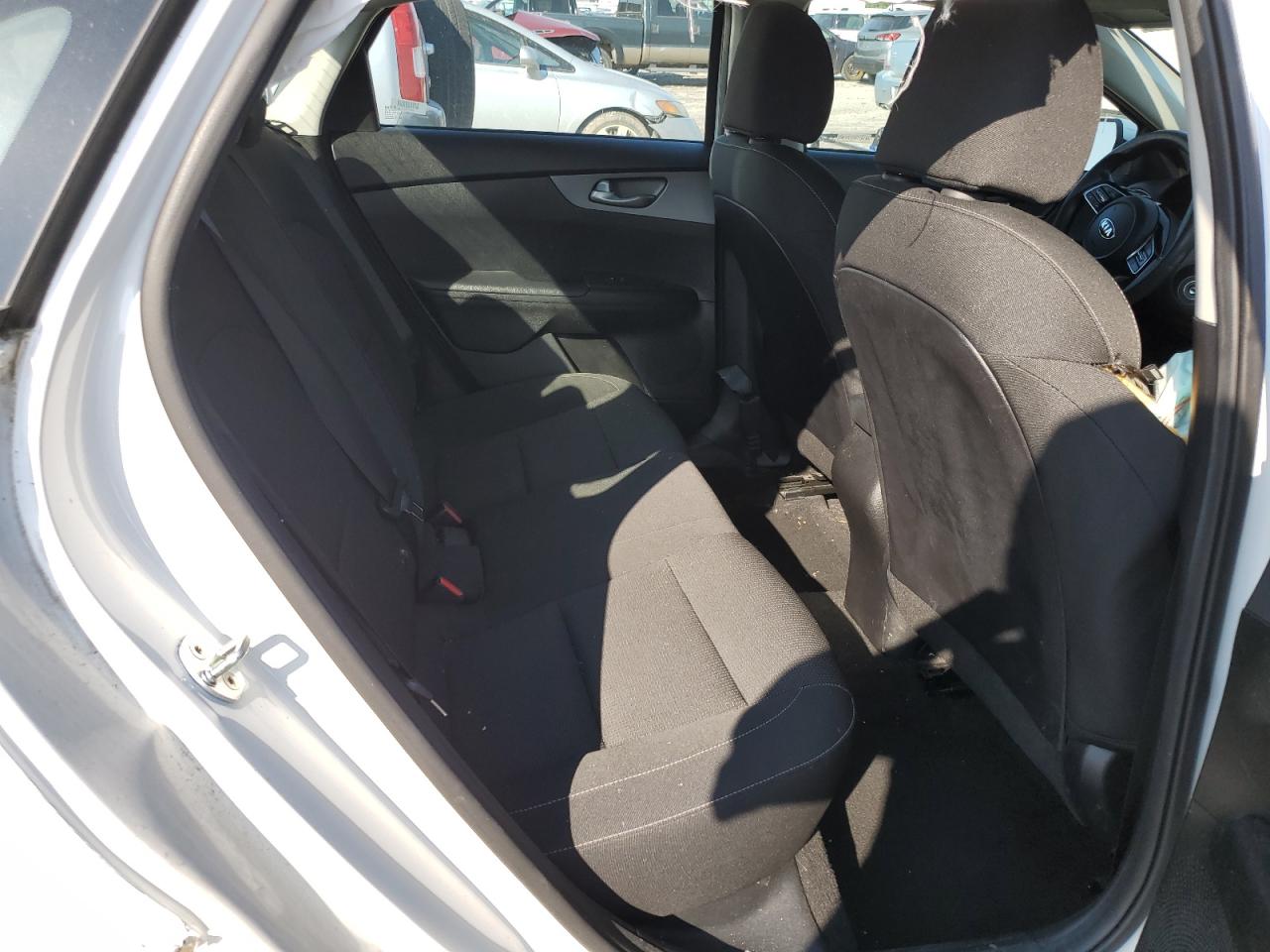 3KPF24AD6KE073803 2019 Kia Forte Fe