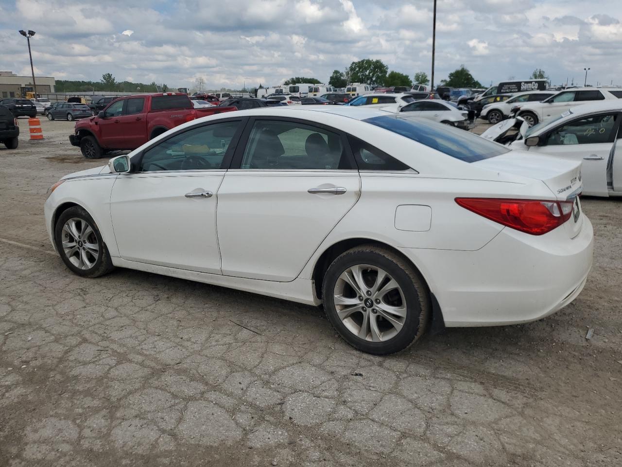 5NPEC4AC3BH302689 2011 Hyundai Sonata Se