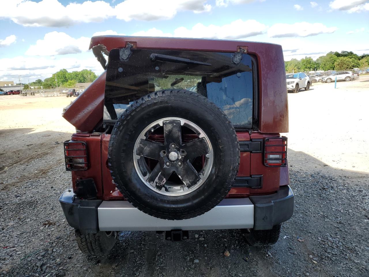 1J4GA591X8L565851 2008 Jeep Wrangler Unlimited Sahara