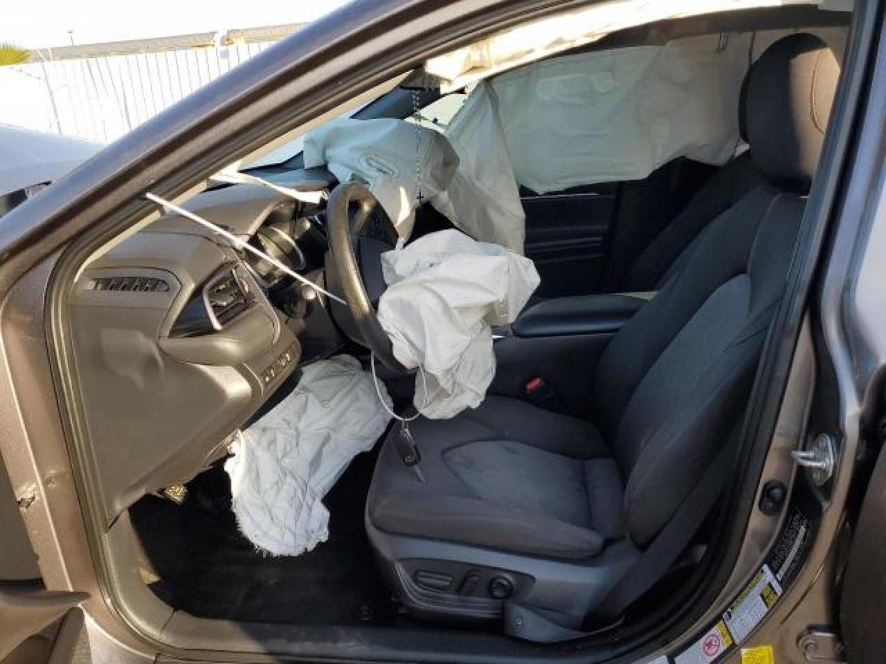 4T1B11HK9KU227552 2019 Toyota Camry L