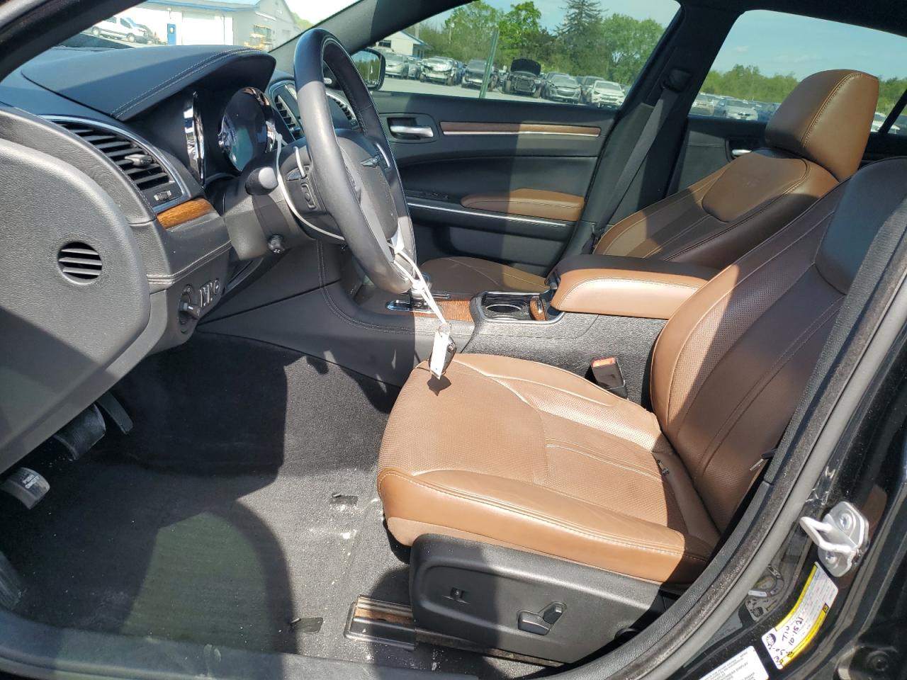 2C3CCAJGXEH352743 2014 Chrysler 300C Varvatos