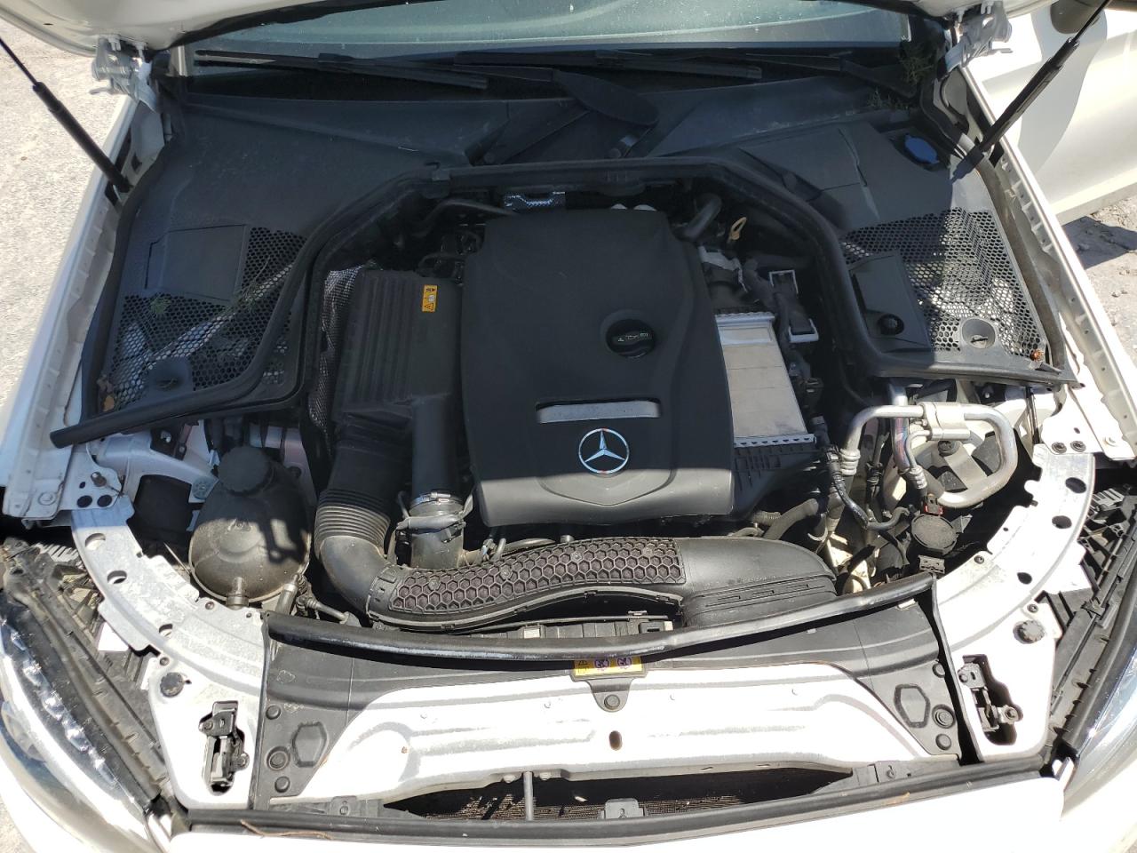 WDDWK4JB8JF661436 2018 Mercedes-Benz C 300