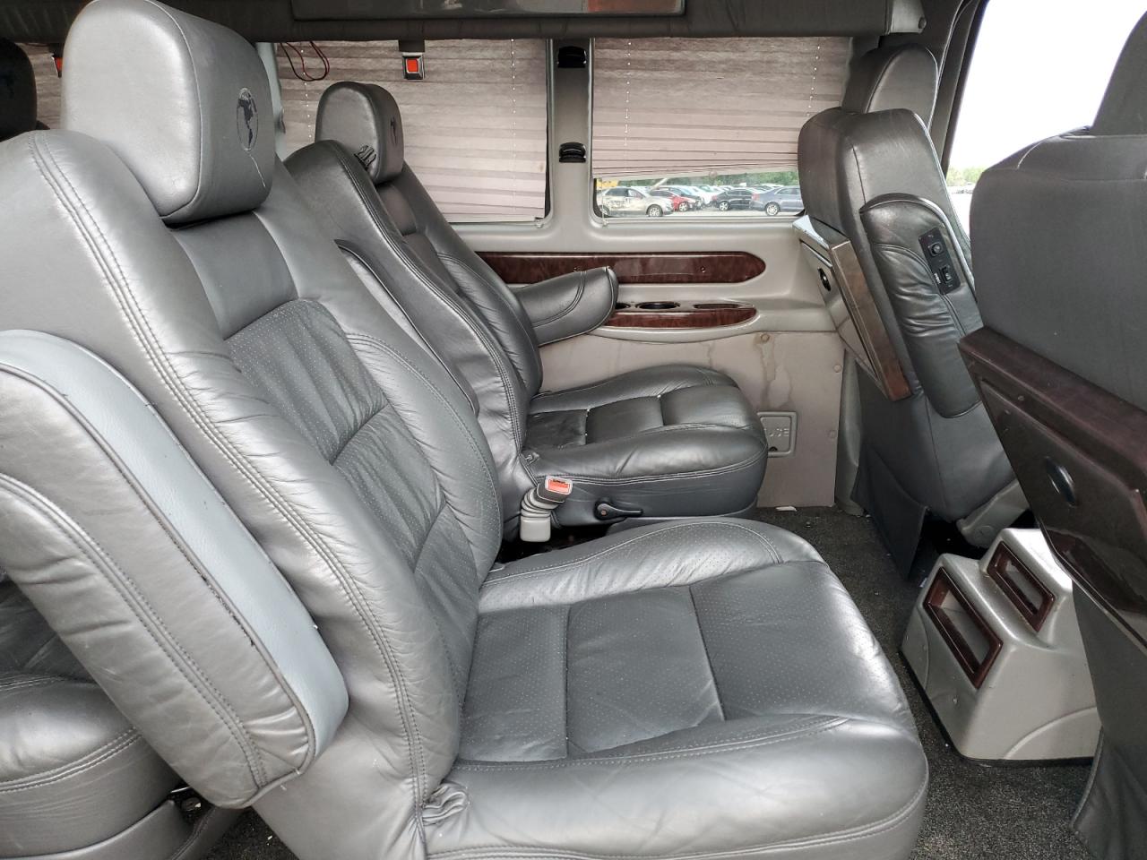 1GBWGLCG6B1166864 2011 Chevrolet Express G2500 3Lt