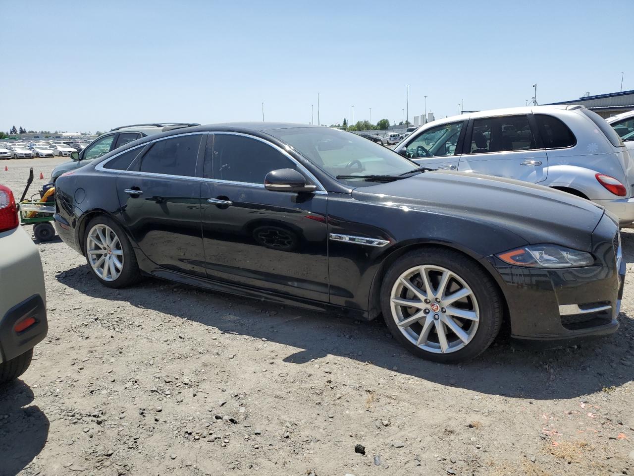 2016 Jaguar Xj vin: SAJWA1C77G8V99644