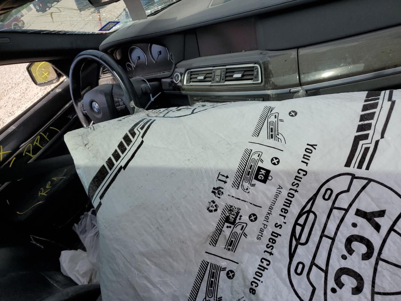 WBAKA8C54CCY37619 2012 BMW 750 I