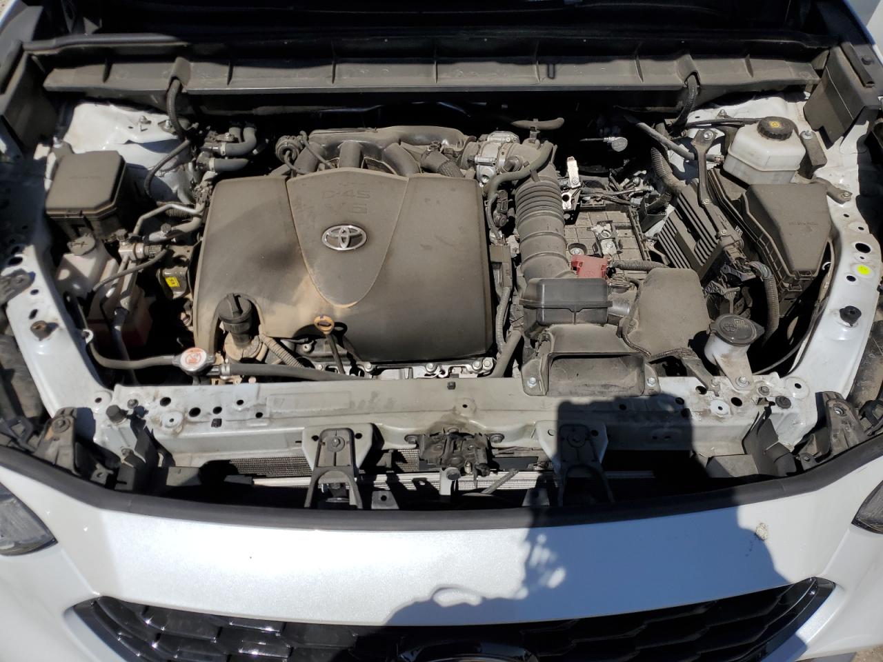 5TDJZRBH1NS195709 2022 Toyota Highlander Xse