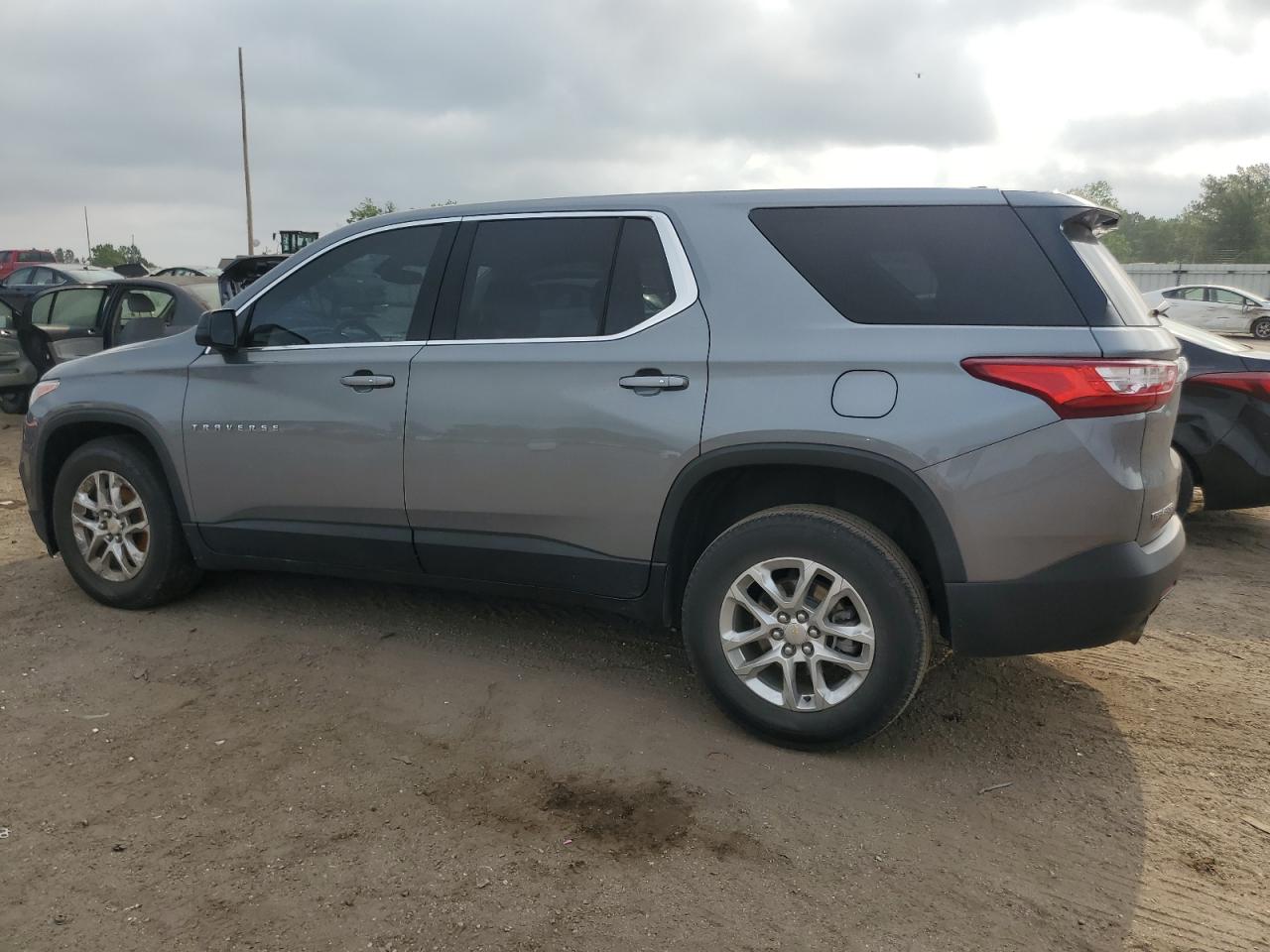 CHEVROLET TRAVERSE LS