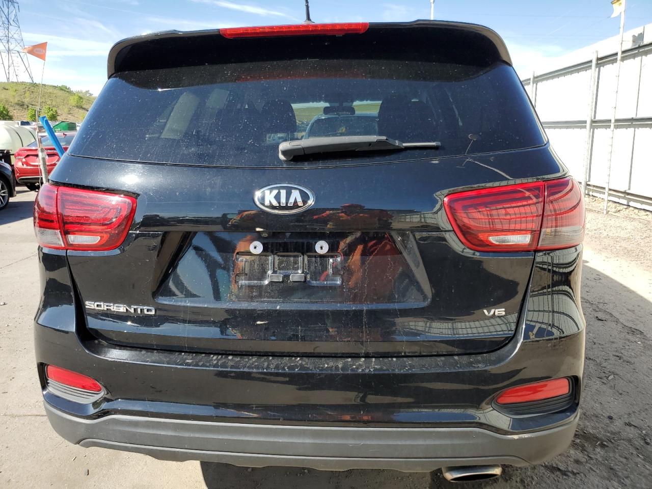 2019 Kia Sorento Lx vin: 5XYPGDA5XKG524135