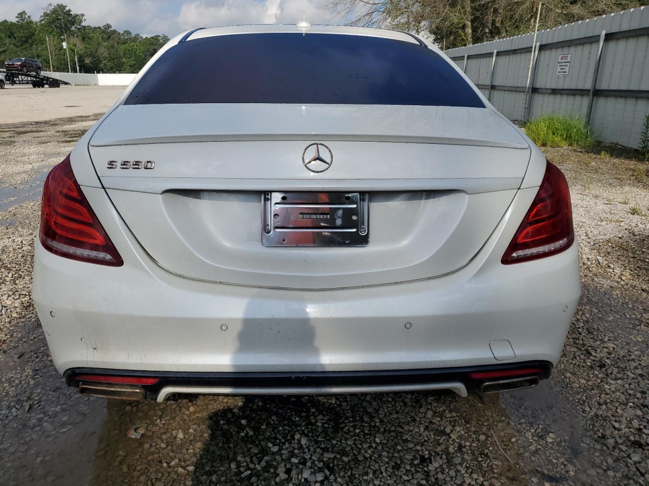 2014 Mercedes-Benz S 550 vin: WDDUG8CB9EA014477