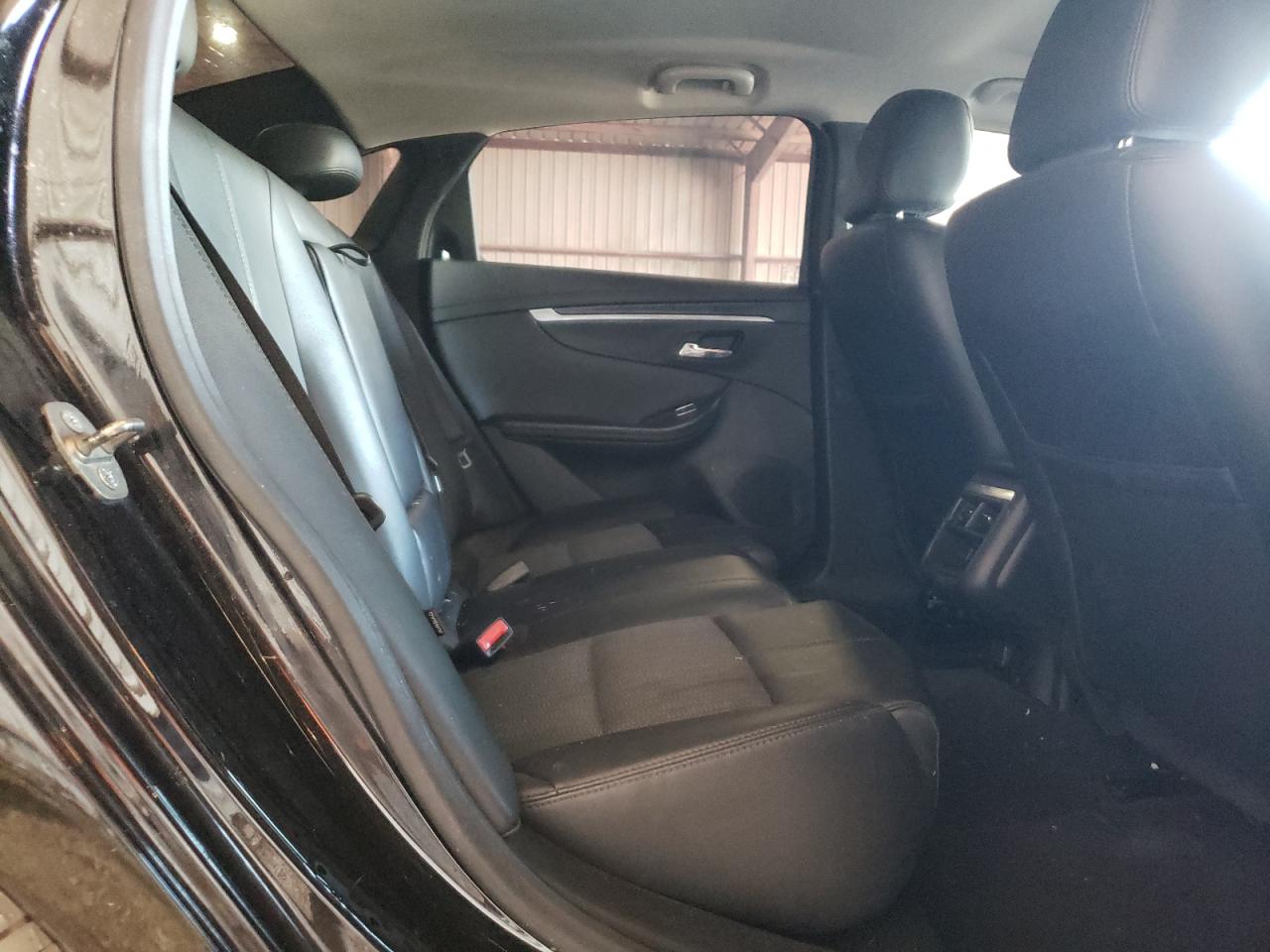 2G1105S3XH9157652 2017 Chevrolet Impala Lt