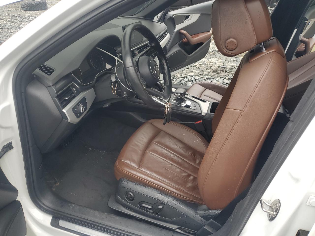 WAUANAF42HN028643 2017 Audi A4 Premium