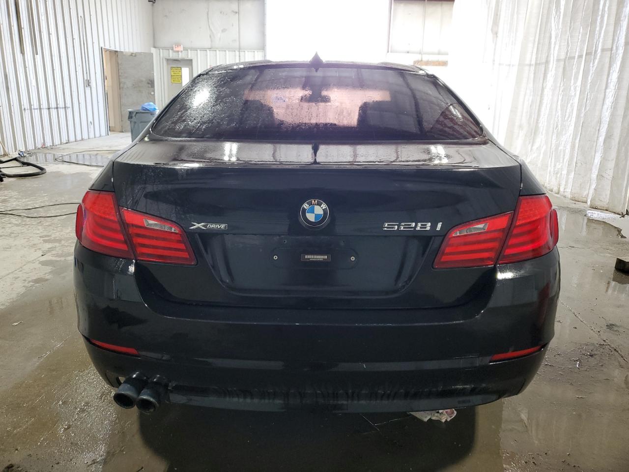 WBAXH5C57DDW16978 2013 BMW 528 Xi