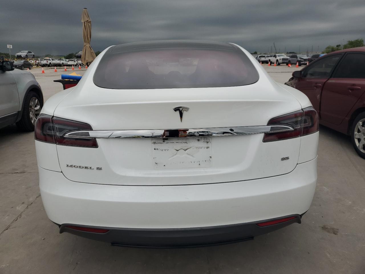 5YJSA1DN5DFP07328 2013 Tesla Model S