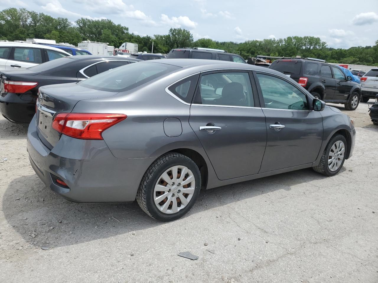 3N1AB7AP5JY329015 2018 Nissan Sentra S