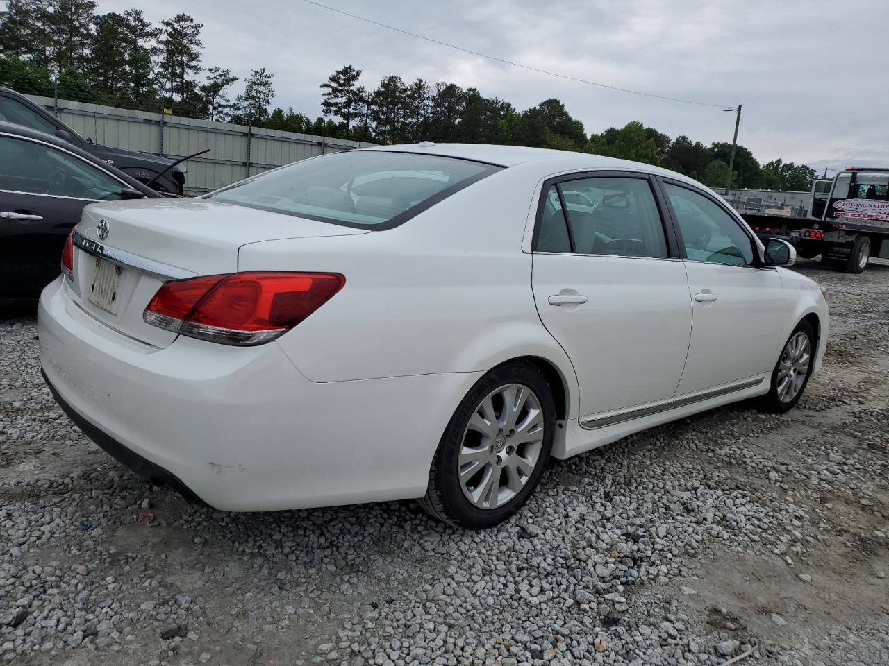 4T1BK3DB3BU372746 2011 Toyota Avalon Base