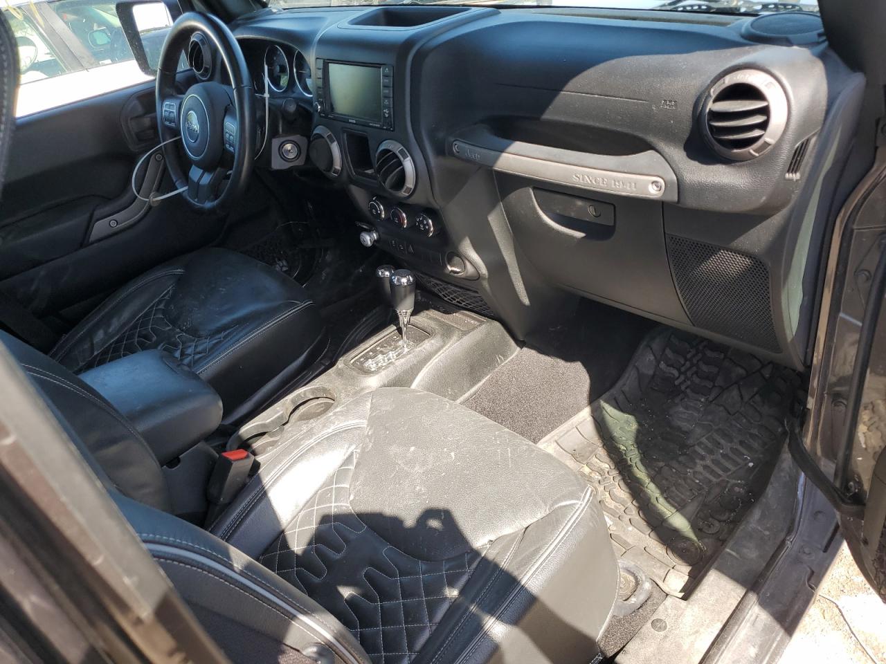 1C4BJWDG1HL722314 2017 Jeep Wrangler Unlimited Sport