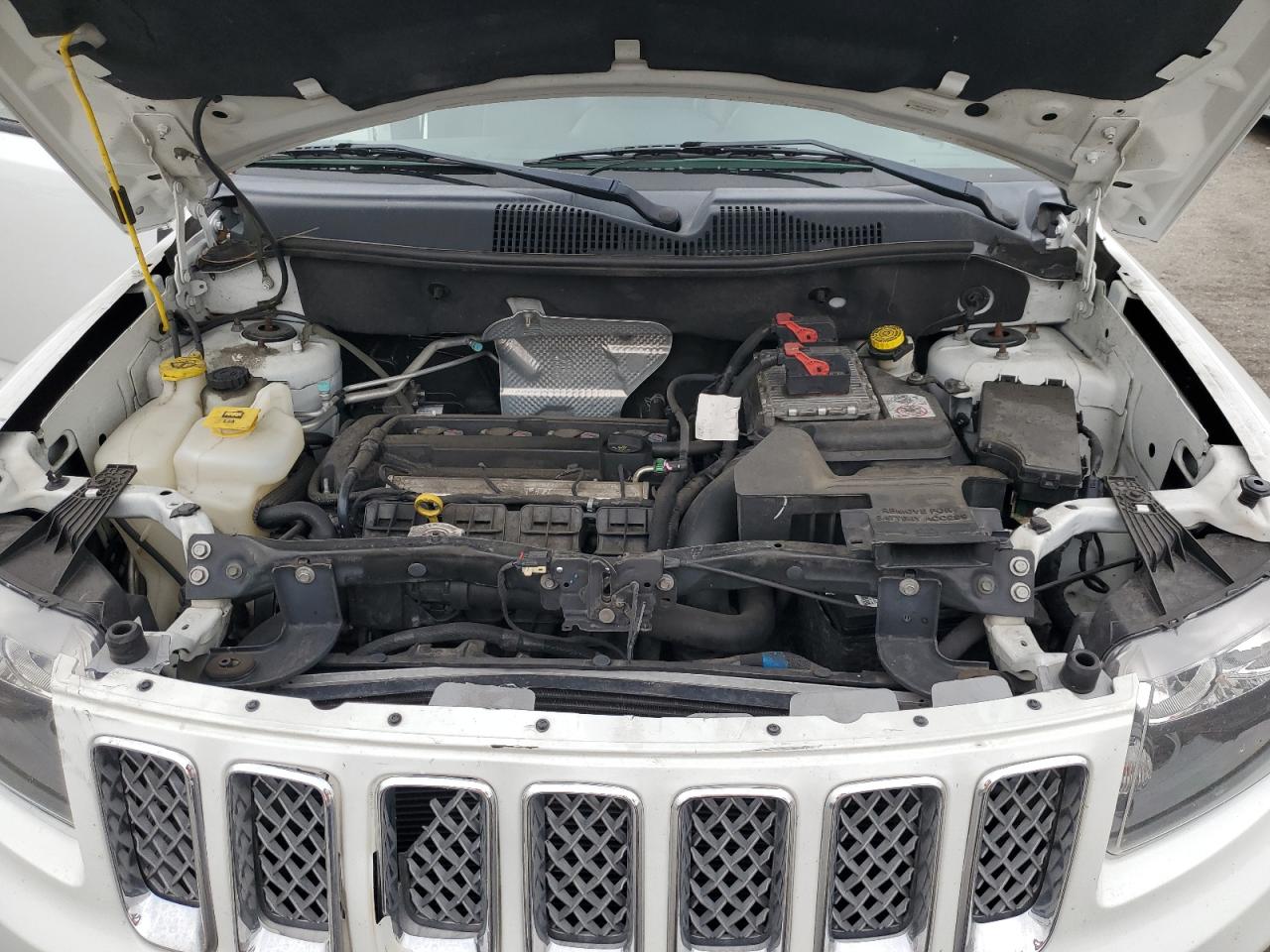 1C4NJCEA6GD536170 2016 Jeep Compass Latitude