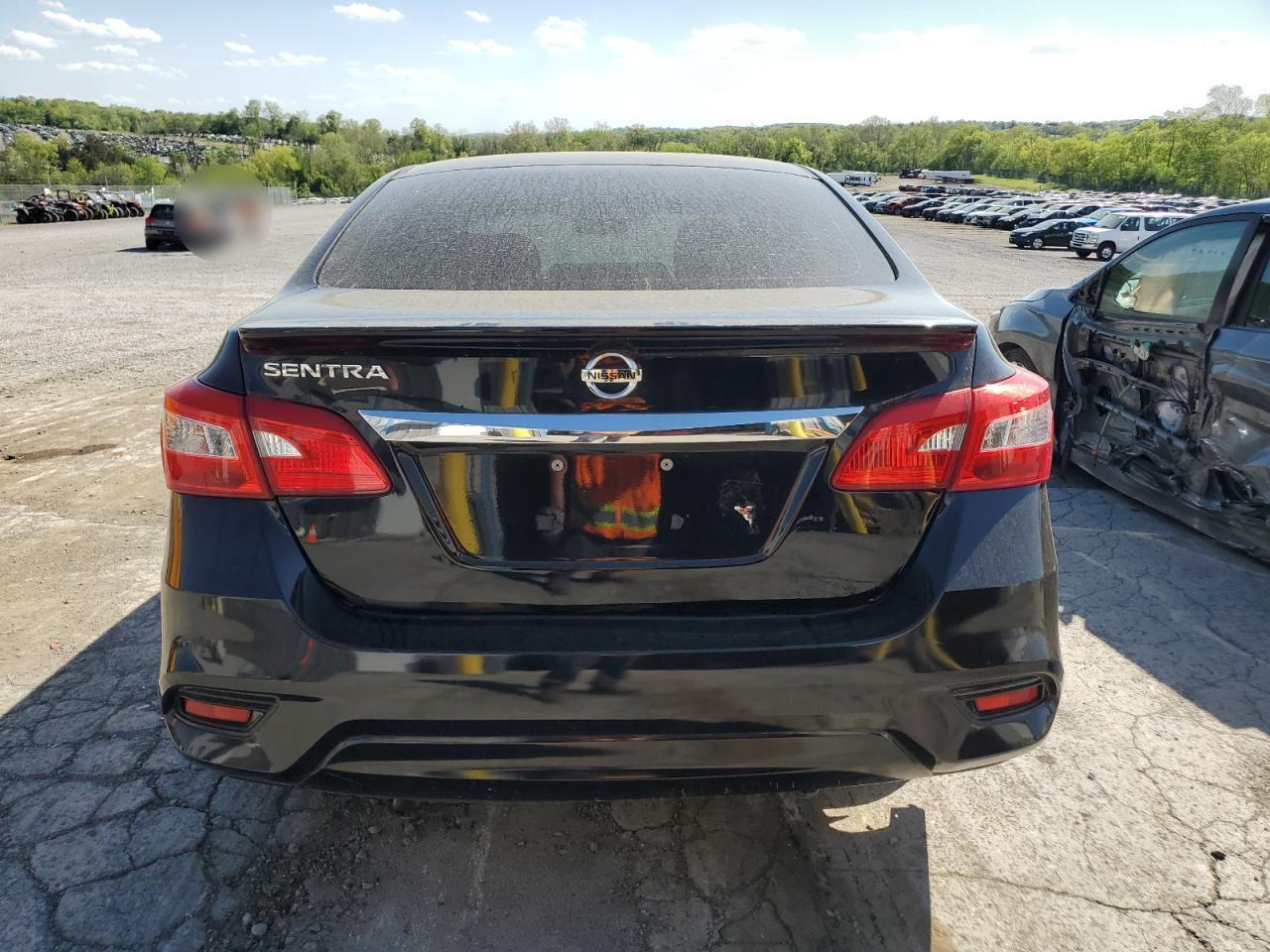 2018 Nissan Sentra S vin: 3N1AB7AP8JY303153